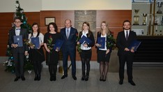 Laureaci Konkursu Primus Inter Pares w 2016 r. z Prezesem Zarządu Fundacji p. Tadeuszem Gratkowskim, fot. A.Surowiec